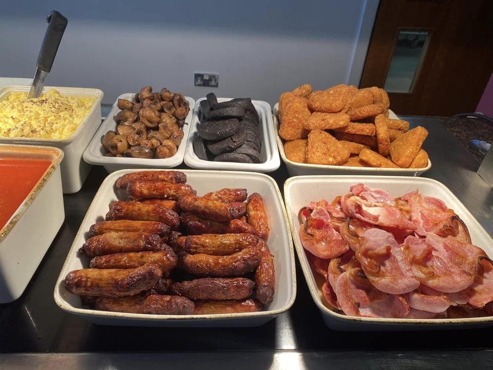 Daily cooked-to-order breakfast (GBP 12.95 per person)