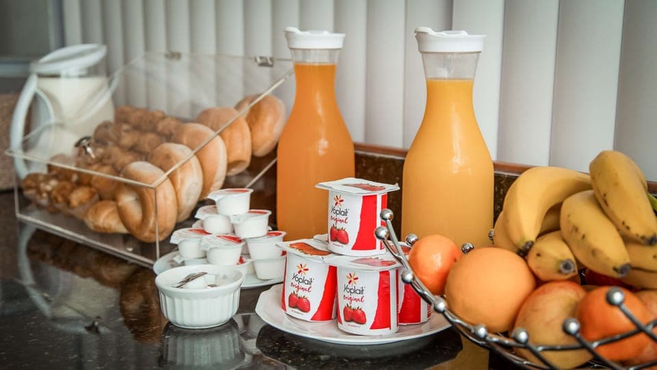 Free daily continental breakfast