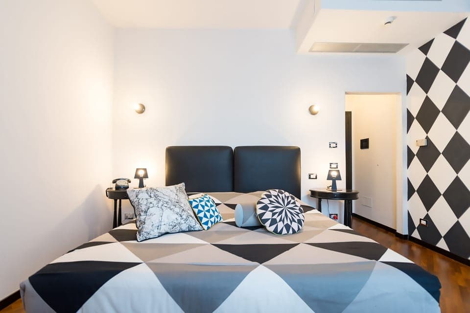 Comfort Double or Twin Room | Minibar, in-room safe, individually decorated, individually furnished