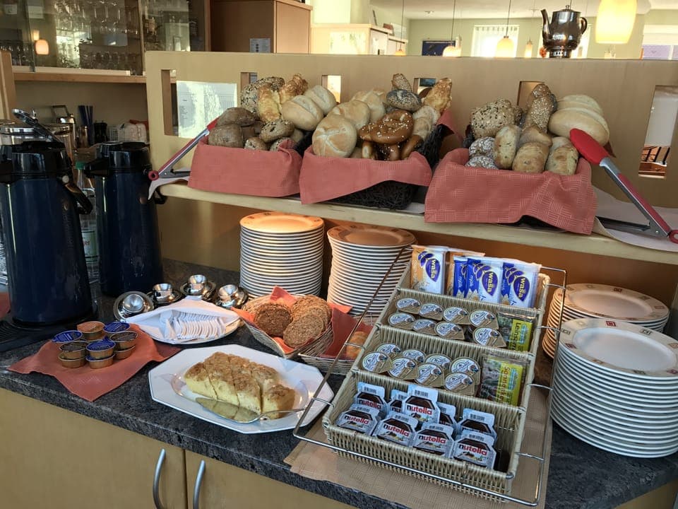 Buffet breakfast on weekends (EUR 17 per person)