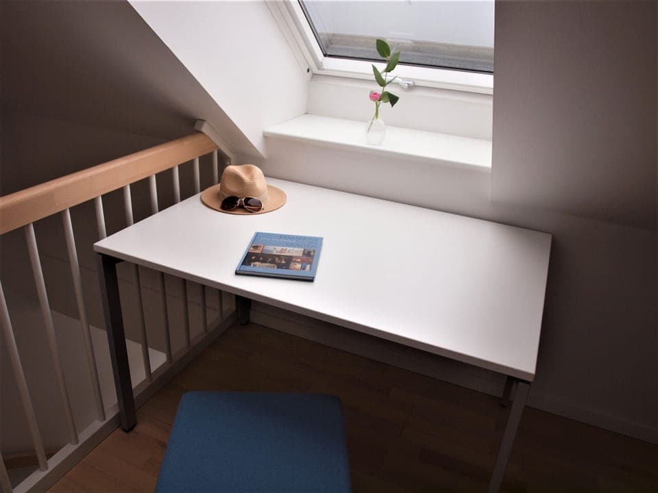 Apartment - 3 bedrooms - terrace (6 people) | 1 bedroom, individually decorated, desk, laptop workspace