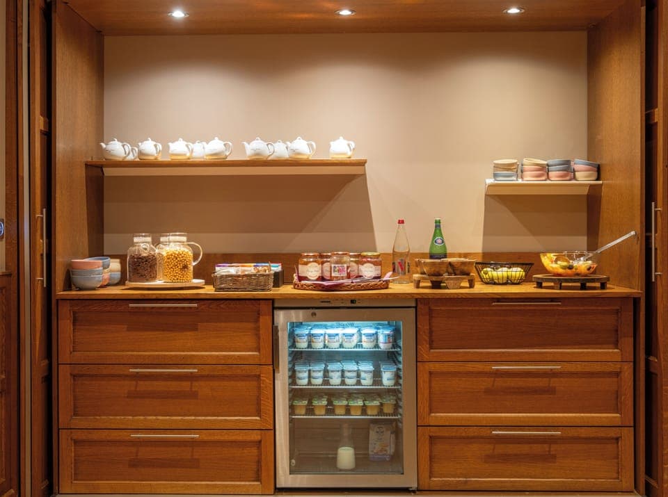 Daily buffet breakfast (EUR 16 per person)