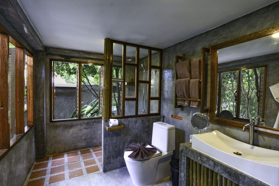 Standard Garden View -Double Bed | 1 bedroom, minibar, in-room safe, individually decorated