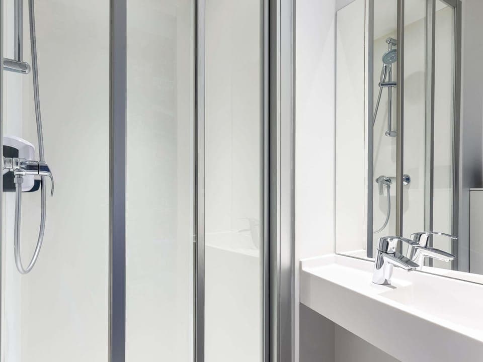 Room, 1 Double Bed, Private Bathroom (Cabrio) | Desk, iron/ironing board, free cribs/infant beds, free WiFi