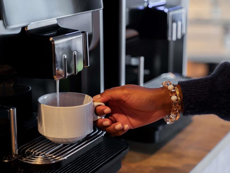 Daily buffet breakfast (EUR 9.90 per person)