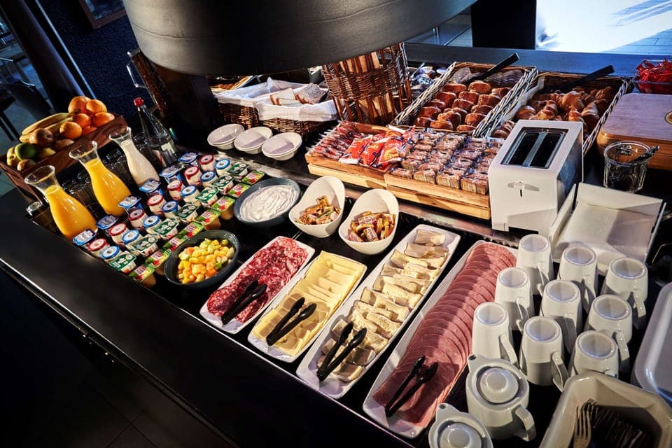 Daily buffet breakfast (EUR 15 per person)