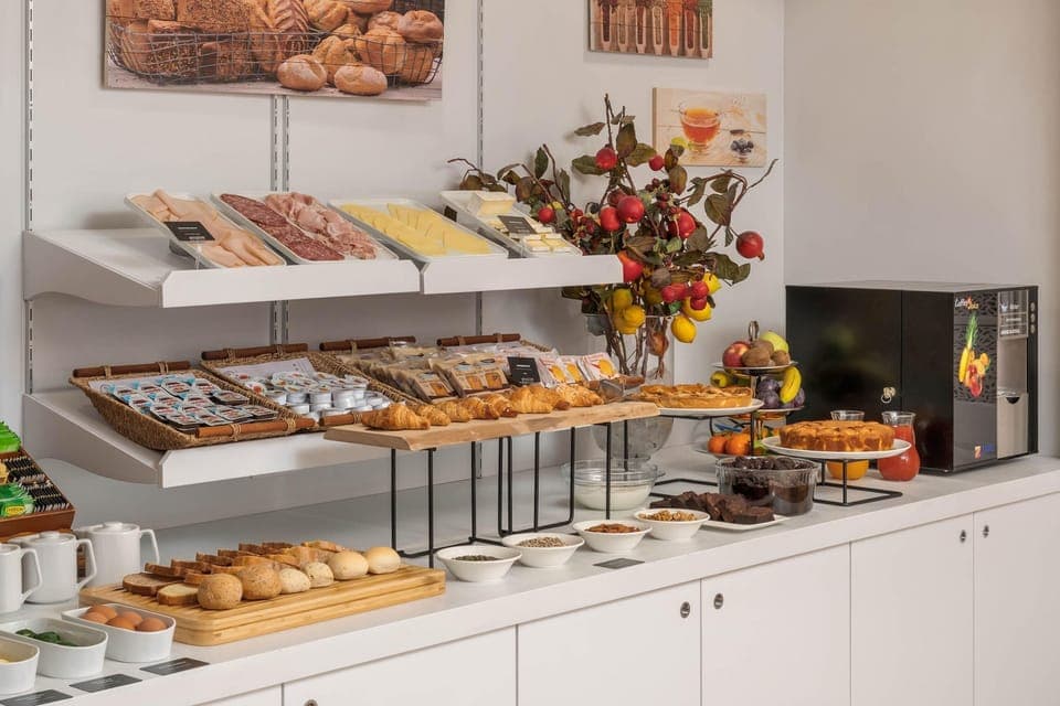 Lunch and dinner served, local cuisine