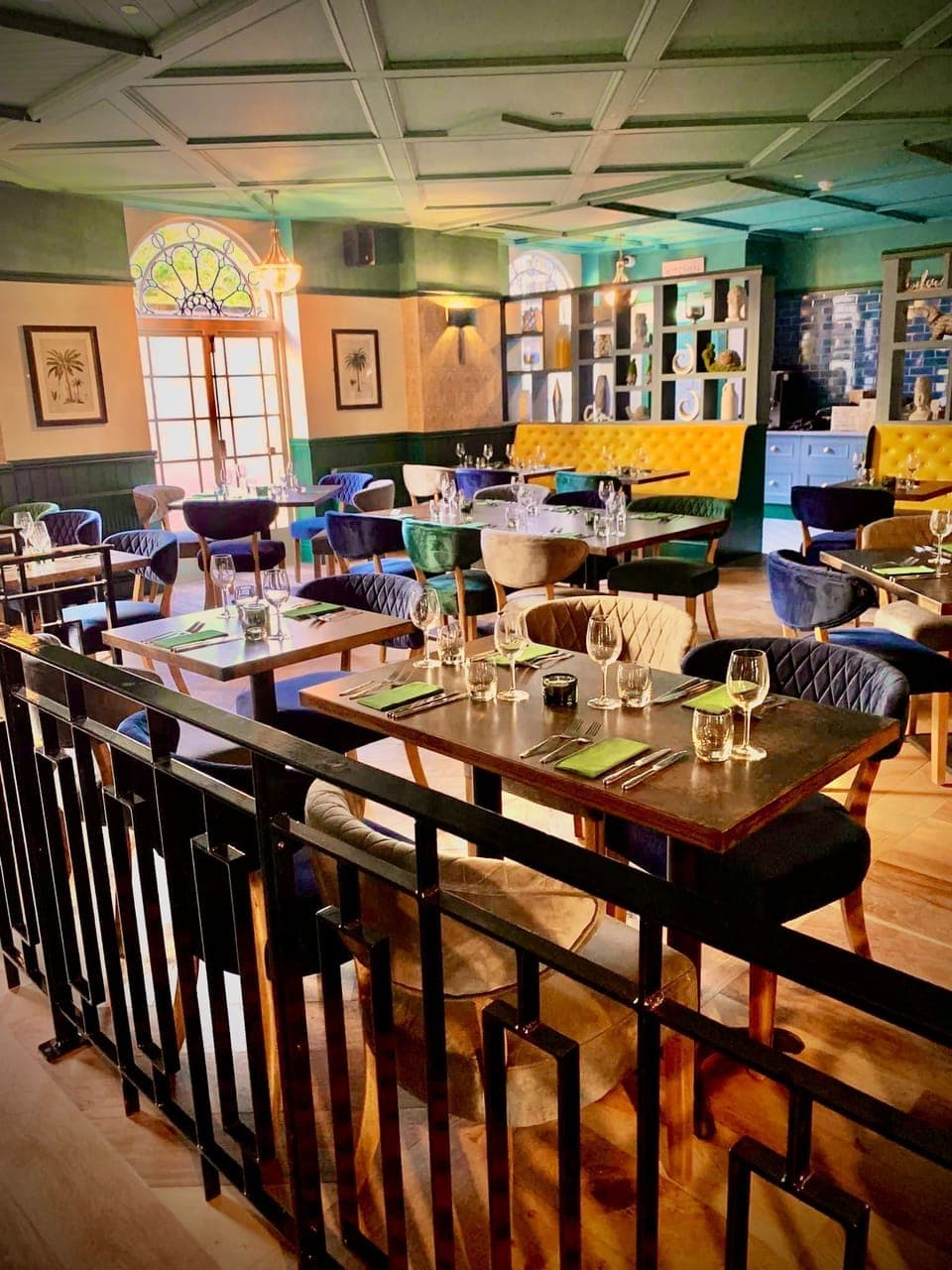 Breakfast, lunch and dinner served