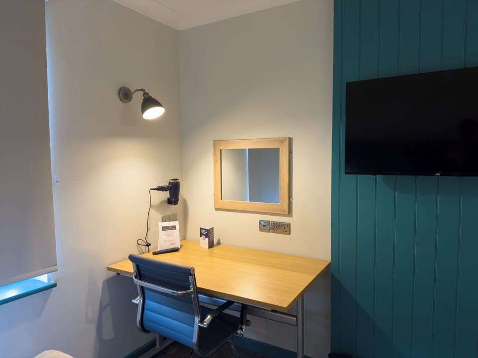 Refurbished Double Room | Iron/ironing board, free WiFi, bed sheets, alarm clocks