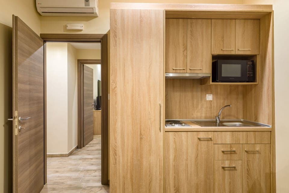 Deluxe Apartment, 2 Bedrooms, Balcony | Premium bedding, down comforters, memory foam beds, minibar