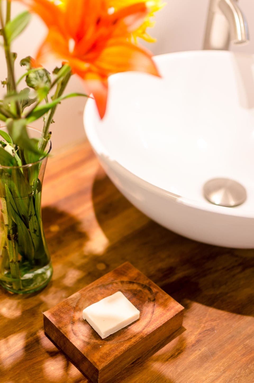 Deluxe Room, 1 King Bed | In-room safe, free WiFi, bed sheets