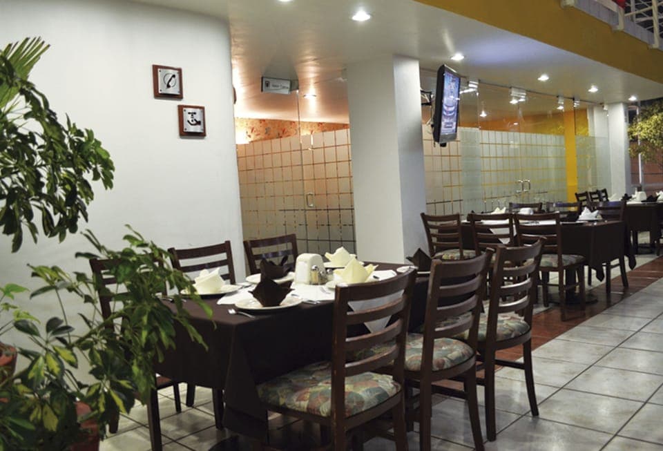 Breakfast, lunch, dinner served; international cuisine 