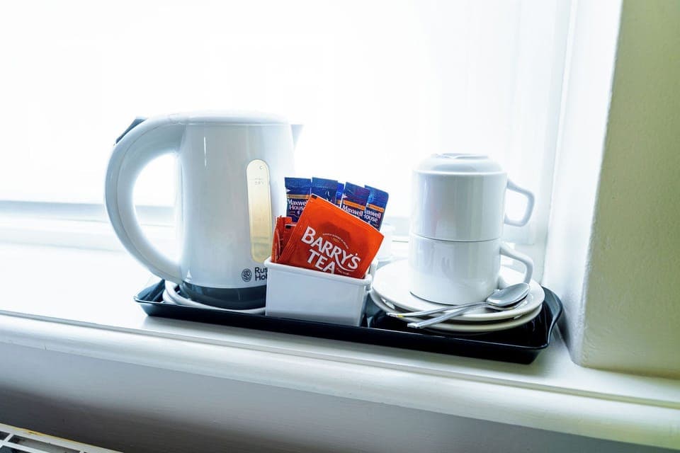 Premium bedding, Select Comfort beds, iron/ironing board, free WiFi