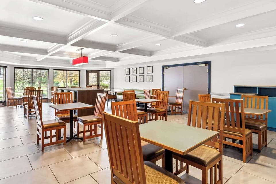 Free buffet breakfast