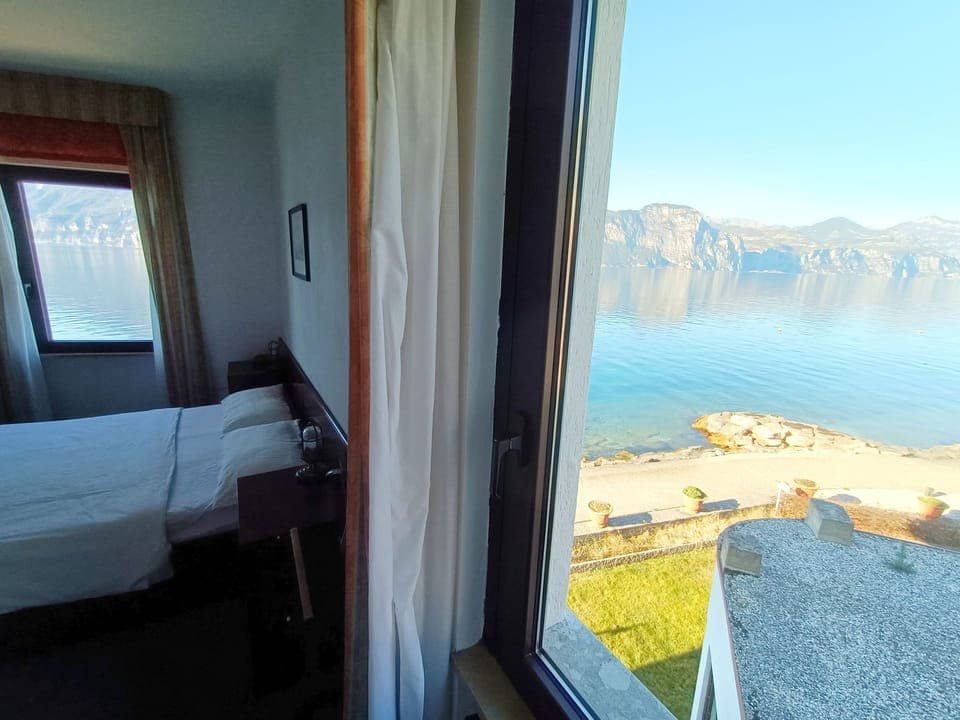 Panoramic Double Room | Hypo-allergenic bedding, down comforters, in-room safe, desk