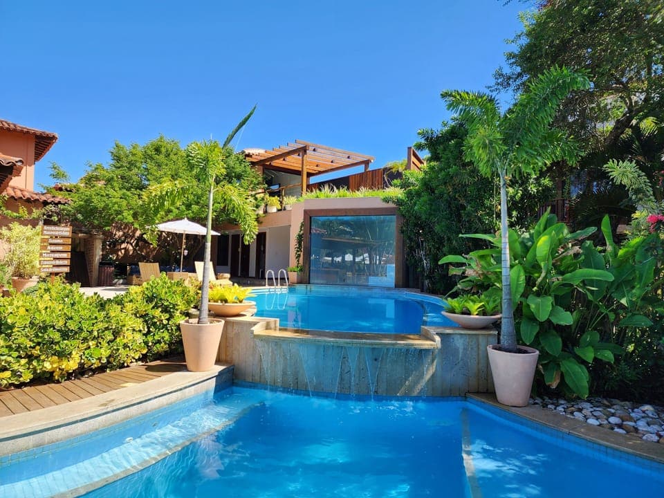 3 outdoor pools, sun loungers