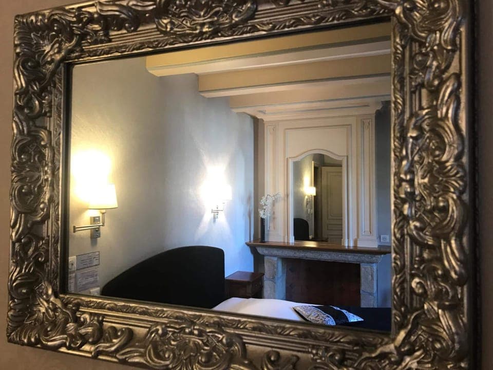 Premium bedding, desk, blackout drapes, soundproofing