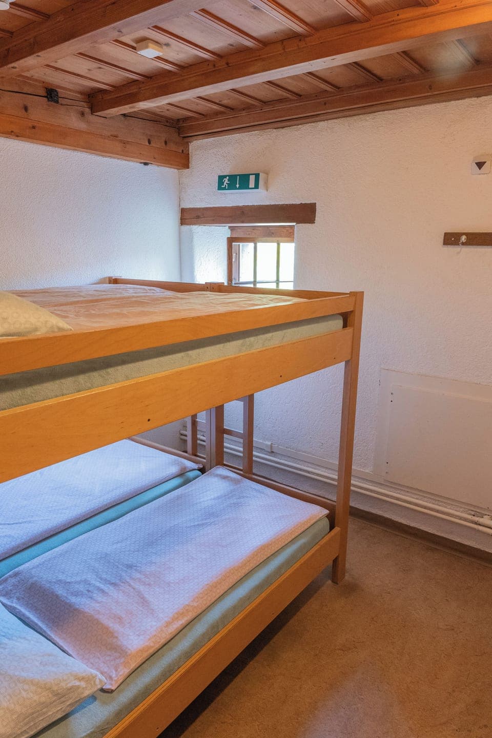 Quadruple Room, Shared Bathroom | Living area