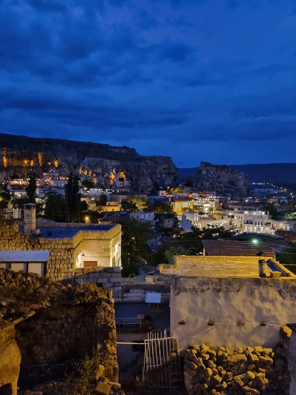 Premium bedding, in-room safe, individually decorated