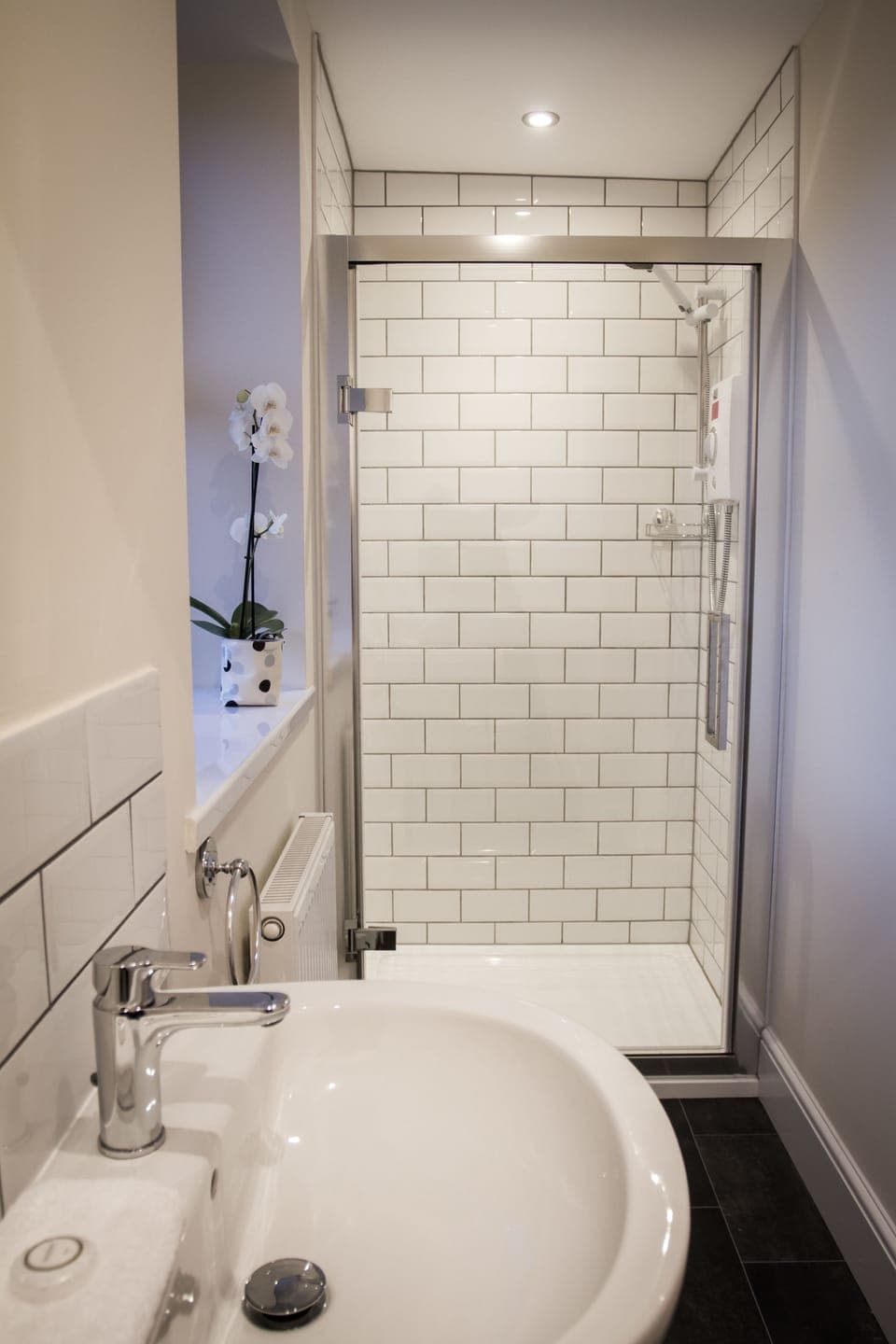 Comfort Double Room | Bathroom shower