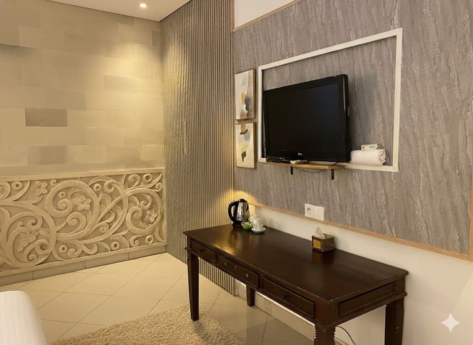 Superior Room | Desk, free WiFi, bed sheets