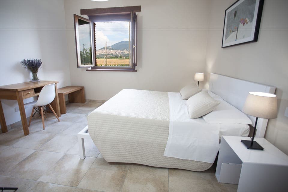 Laptop workspace, soundproofing, free WiFi, bed sheets