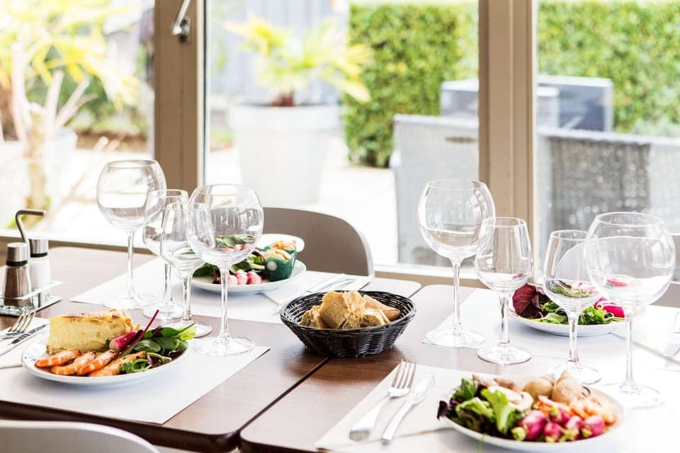 Breakfast, lunch, dinner served; French cuisine, alfresco dining 