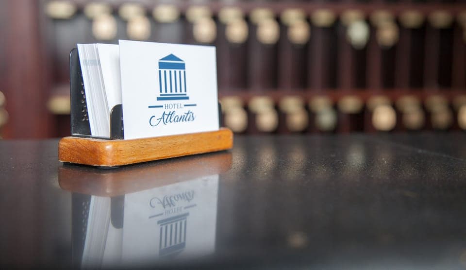 Check-in/check-out kiosk