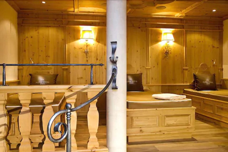 Sauna, steam room, Swedish massages, sports massages, massages