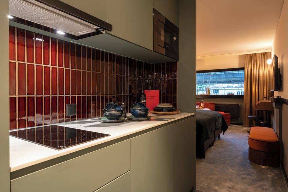 Full-size fridge, microwave, espresso maker, electric kettle