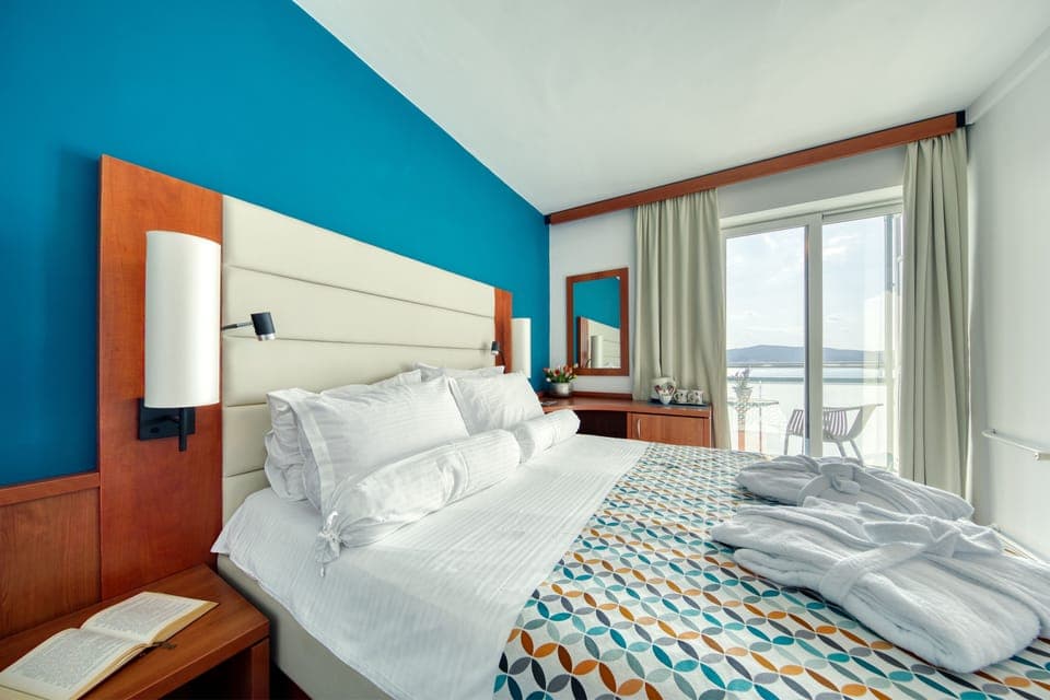 Premium Club Room, Balcony, Sea View | Hypo-allergenic bedding, minibar, in-room safe, laptop workspace