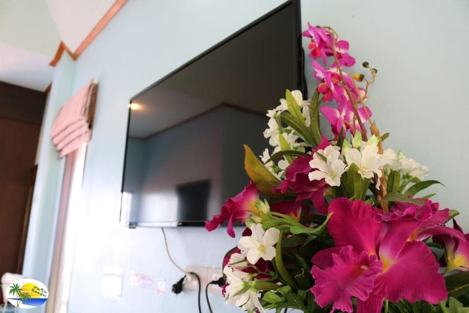 Villa Deluxe Double With Terrace | Minibar, in-room safe, desk, blackout drapes