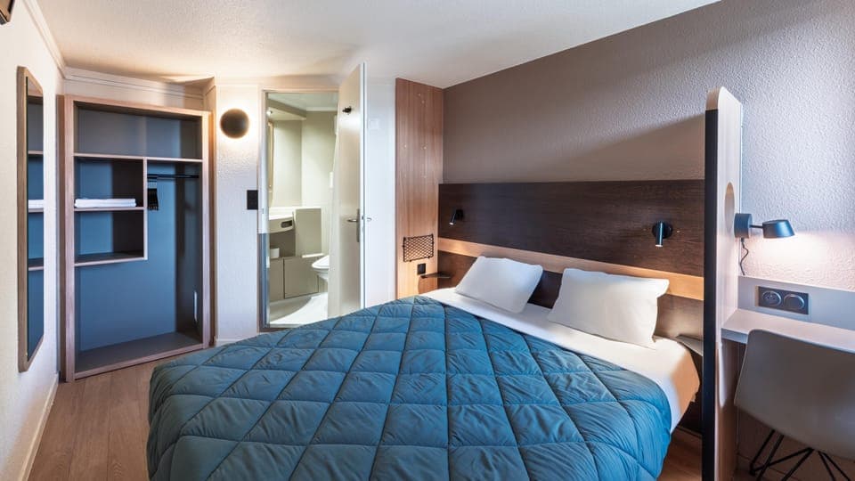 Desk, blackout drapes, free cribs/infant beds, free WiFi