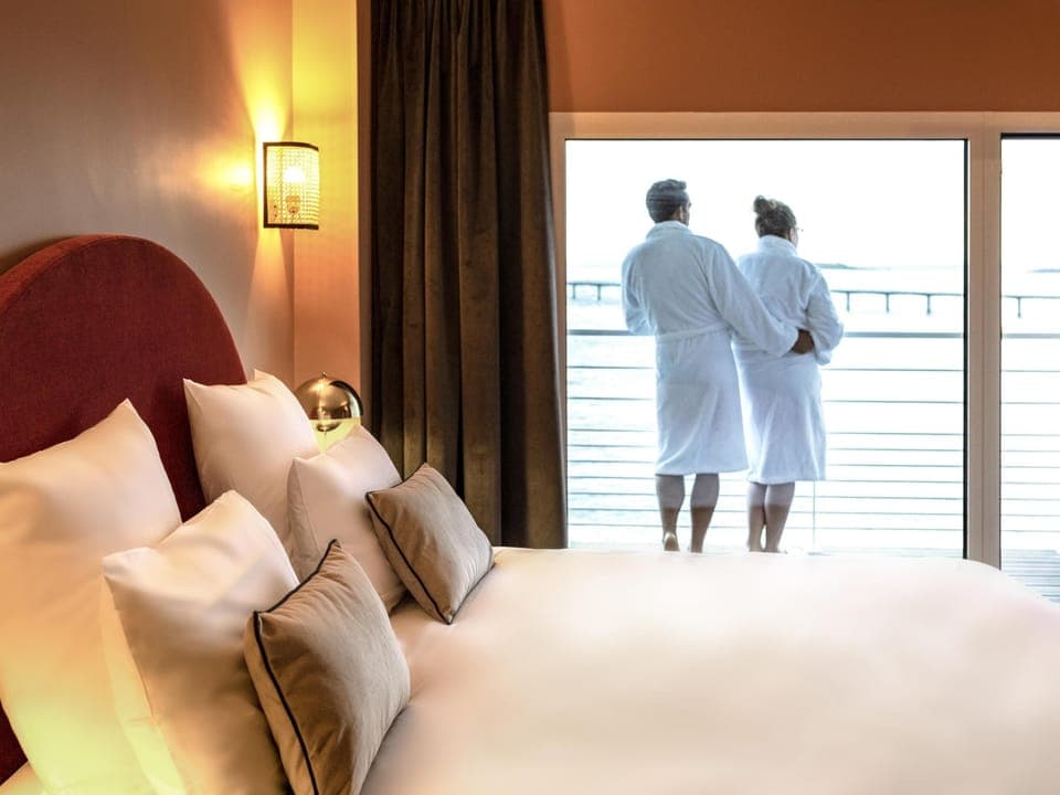 Privilege, Room, Balcony, Sea View | Minibar, in-room safe, soundproofing, free WiFi