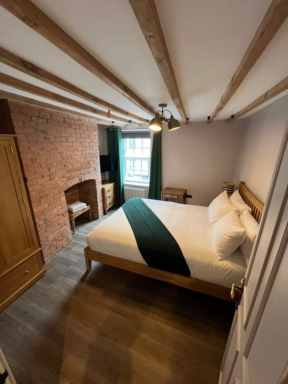 Family Cottage, Ensuite (Cottage 17,  next door ) | Premium bedding, travel crib, free WiFi