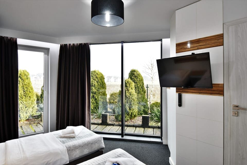 Classic Double or Twin Room, Private Bathroom | Minibar, desk, iron/ironing board, free WiFi