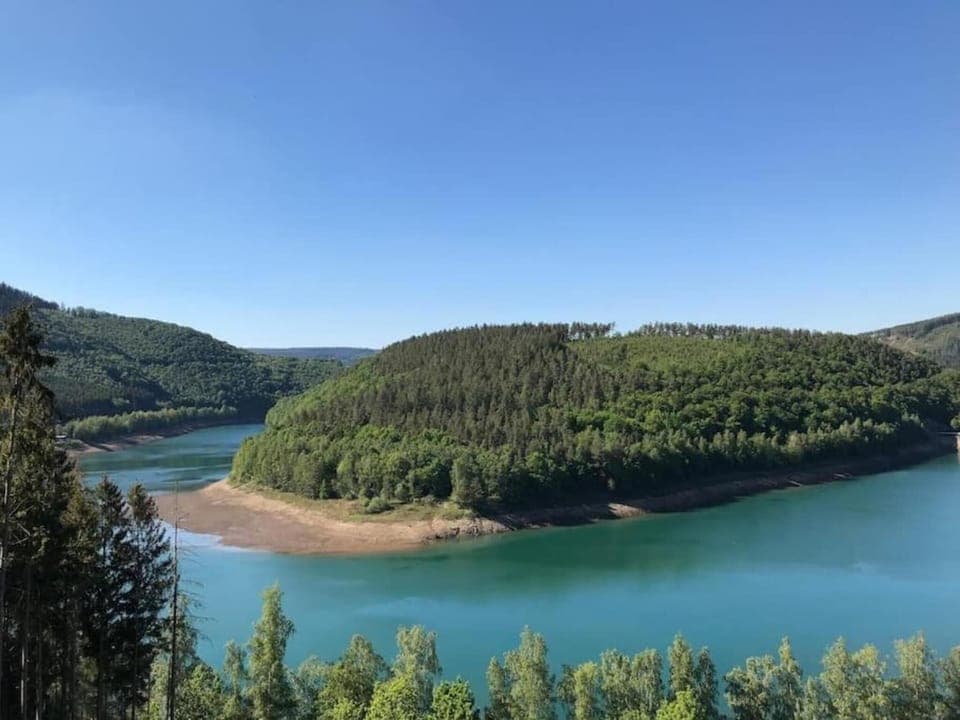 Region [summer] (>5 km)