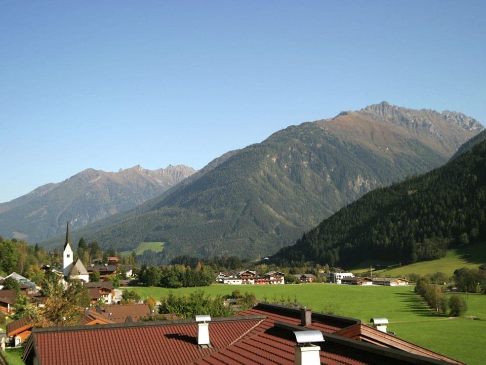 Immediate Surroundings [summer] (<1 km)