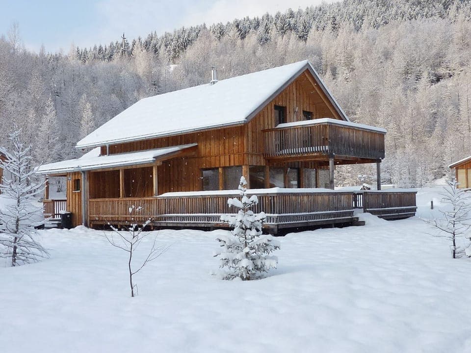 Holiday Home Exterior [winter]