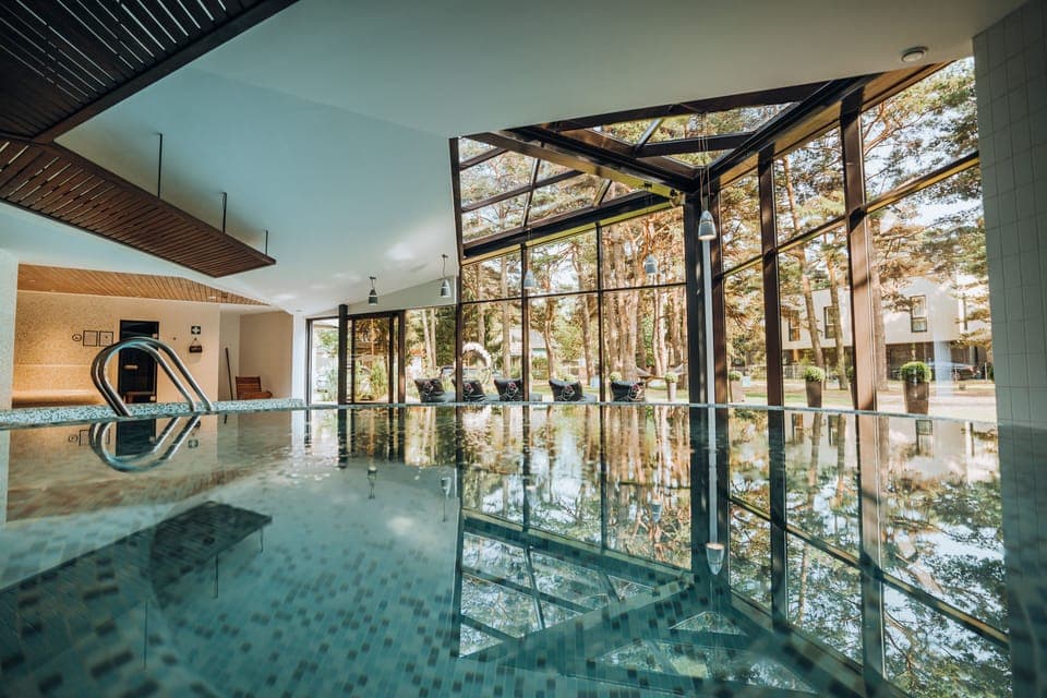 Turkish bath, body treatments, aromatherapy, hot stone massages