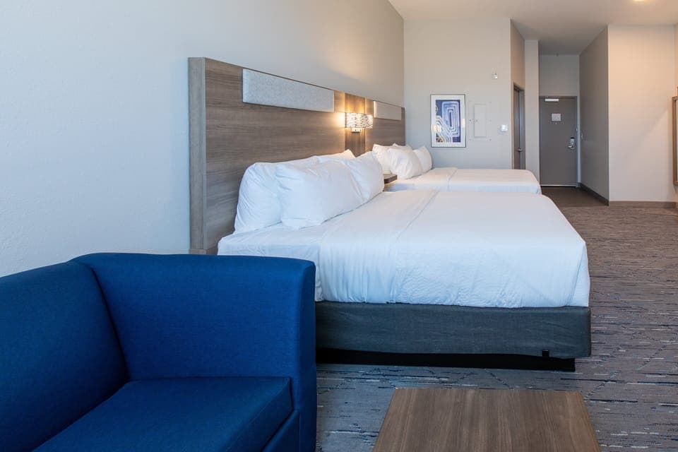 Suite, 2 Queen Beds | Laptop workspace, blackout drapes, soundproofing, iron/ironing board