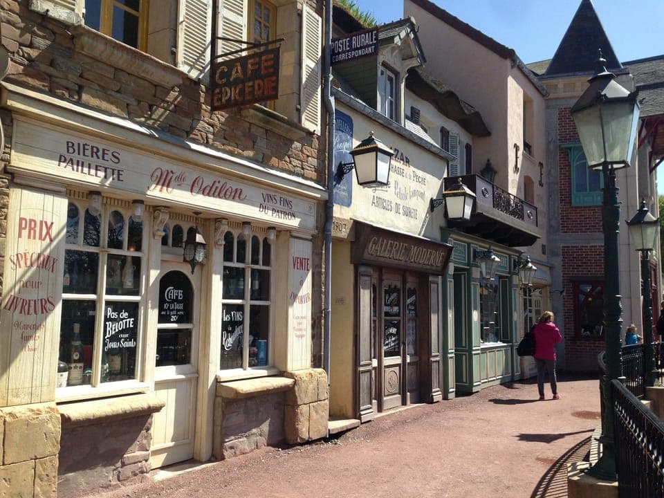 Region [winter] (>5 km)