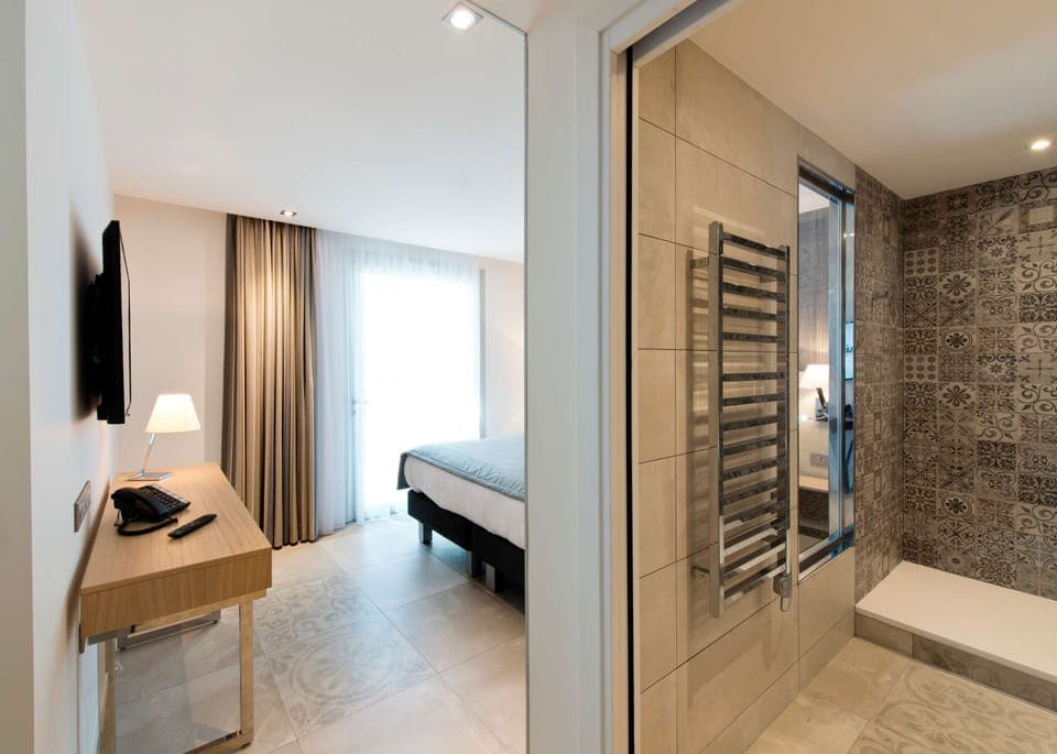 Junior Suite, Multiple Beds, Terrace | Premium bedding, in-room safe, blackout drapes, soundproofing