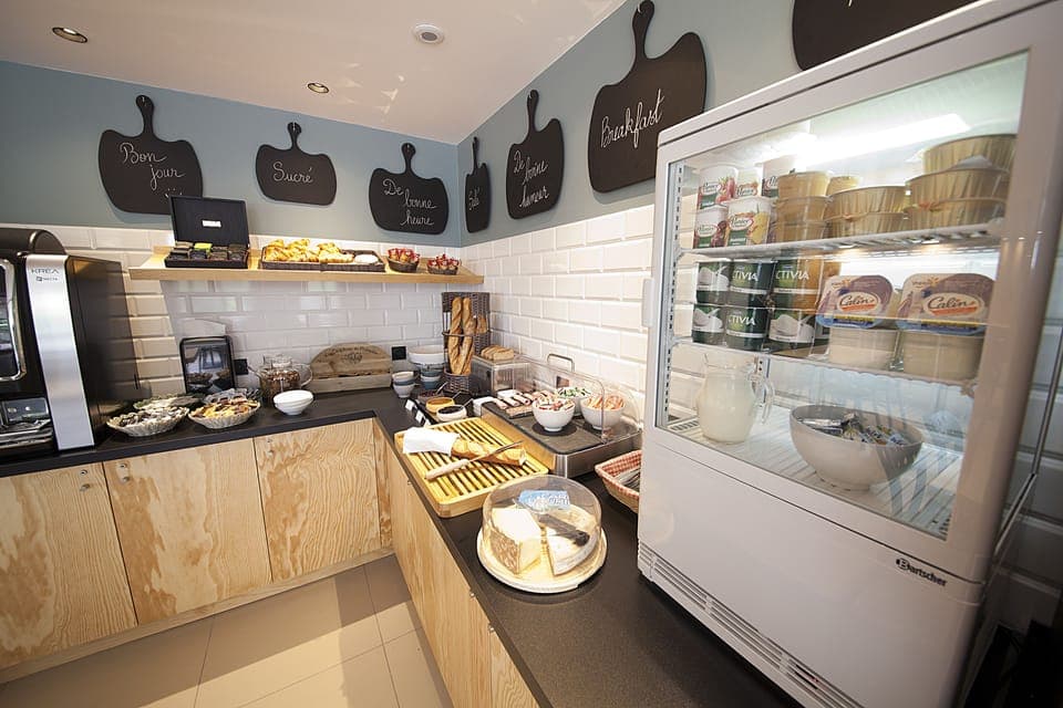 Daily buffet breakfast (EUR 8.90 per person)