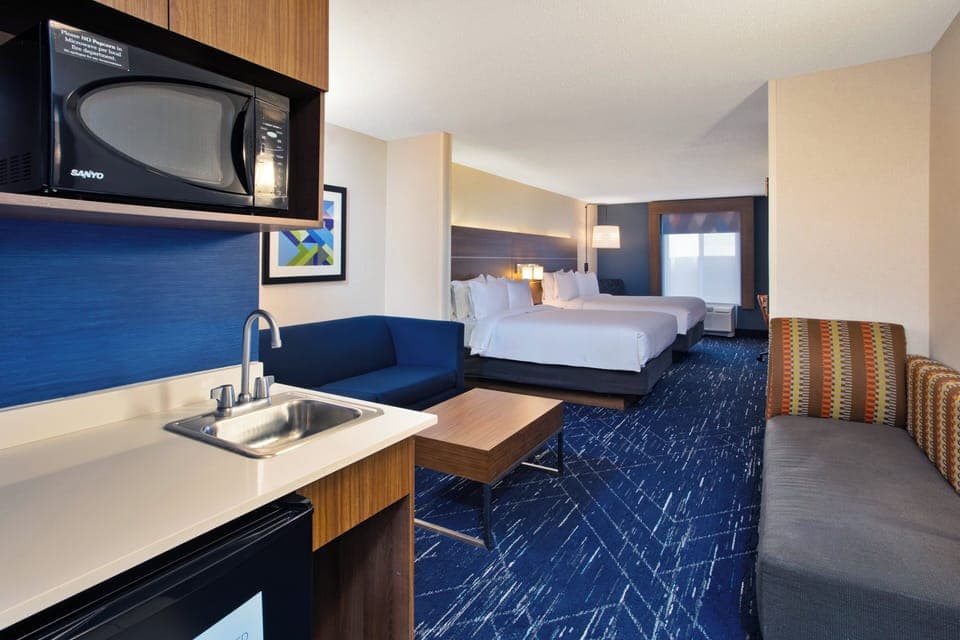 In-room safe, desk, blackout drapes, soundproofing