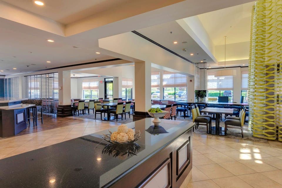 Breakfast and dinner served