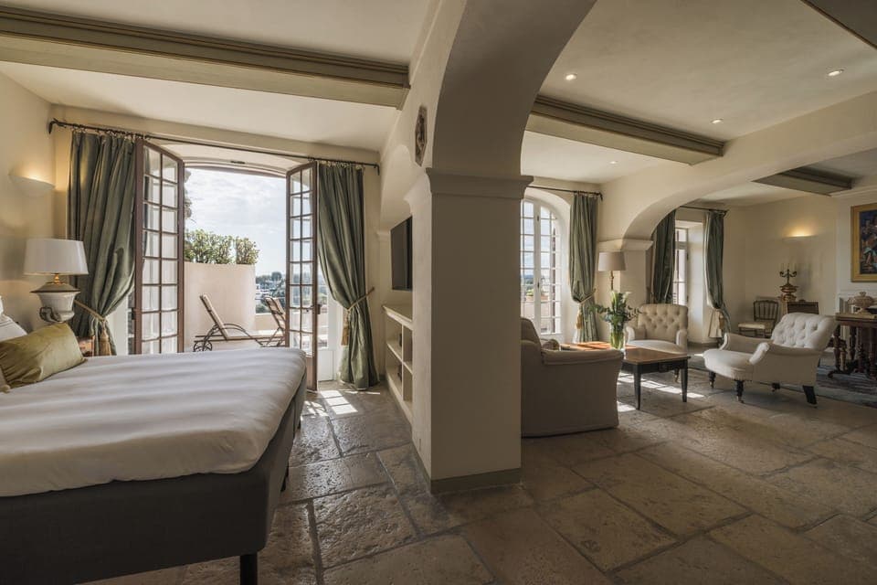 Premium Suite, Sea View (Prestige) | Premium bedding, memory foam beds, minibar, in-room safe