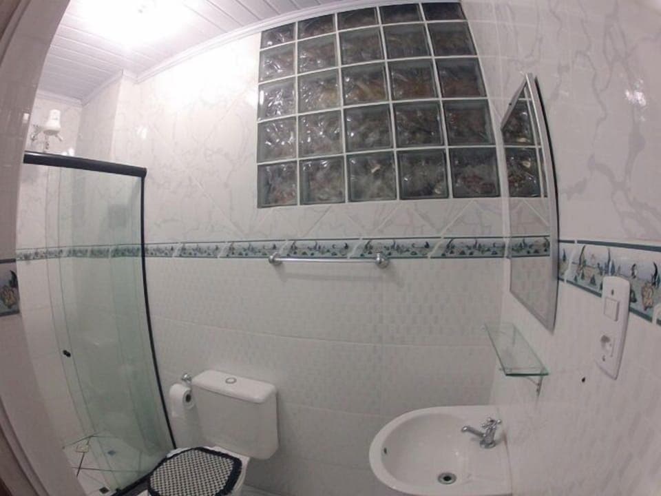 Doble Suite | Bathroom | Shower, towels
