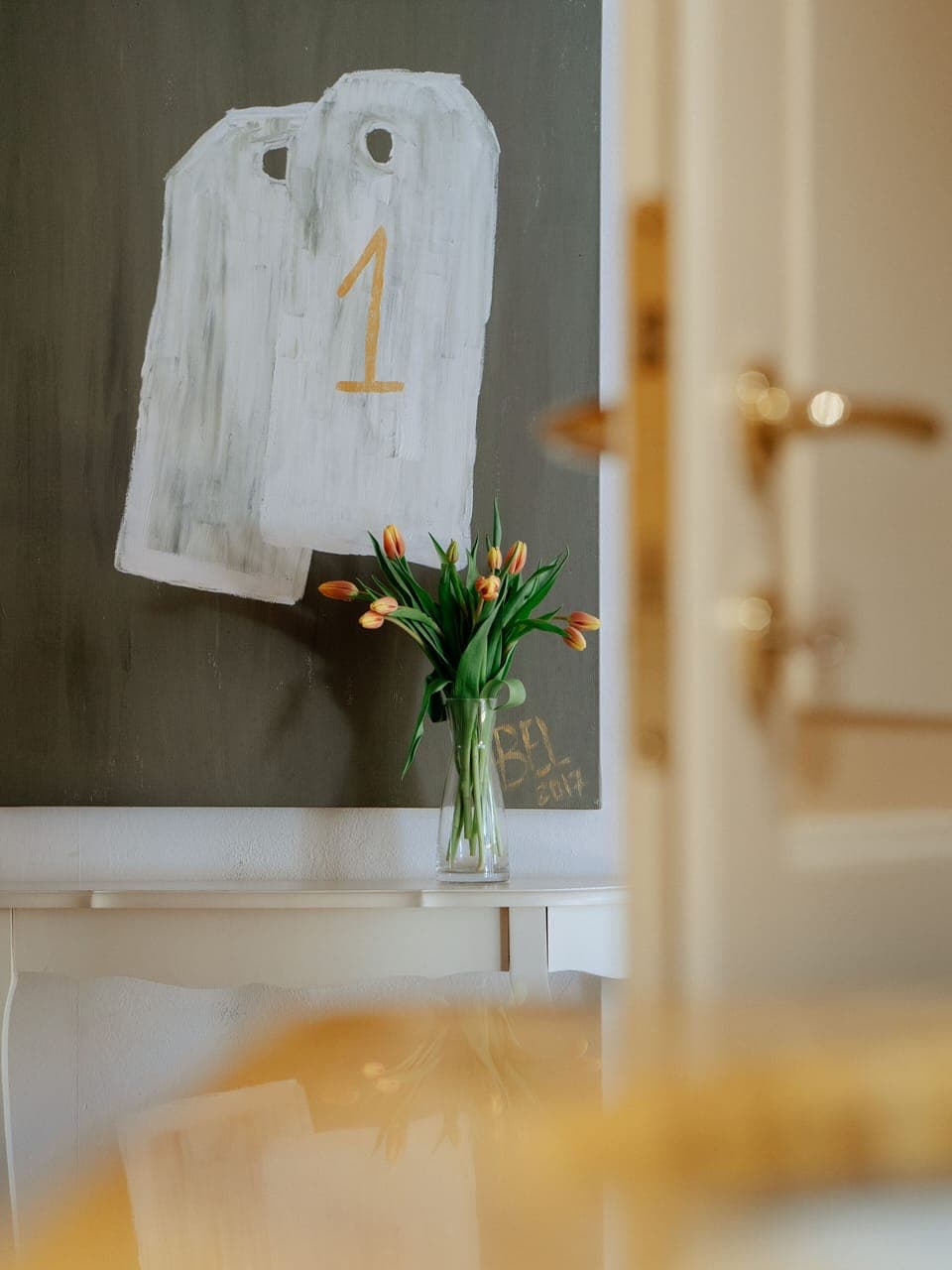 Shower, free toiletries, hair dryer, bidet