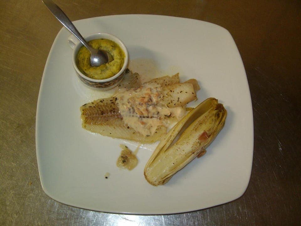 Lunch and dinner served, local cuisine